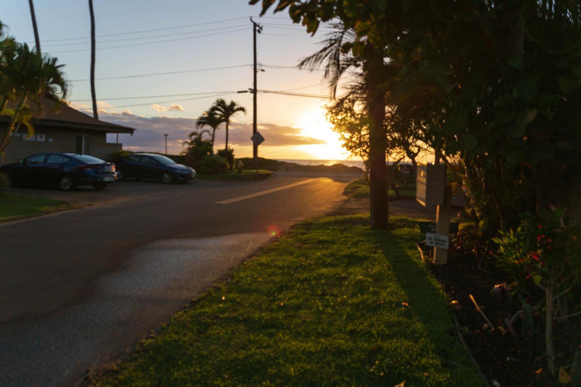 Plumeria Suite, 2-Bedrooms, Sleeps 6, Pool & Bbq, Pre-Renovation Summer Sale Kihei Exterior photo